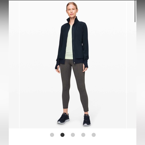 Lululemon Sights Seen Jacket. Black,Size 6 - Picture 3 of 5